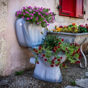 Charroux, Art
