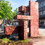 Vattenskulptur (1971) in marble from Älvdalen by Gustav Kaunitz. Linköping., Sweden